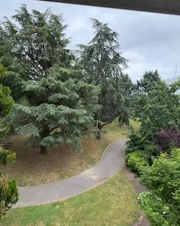 Entier 4 * Saint-Herblain
