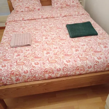 Apartment Entier 4 *